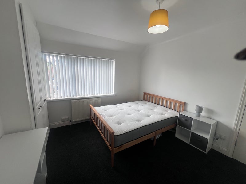 Room Weston Lane in Birmingham