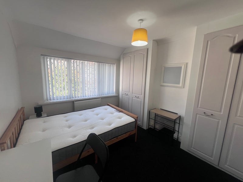 Room Weston Lane in Birmingham