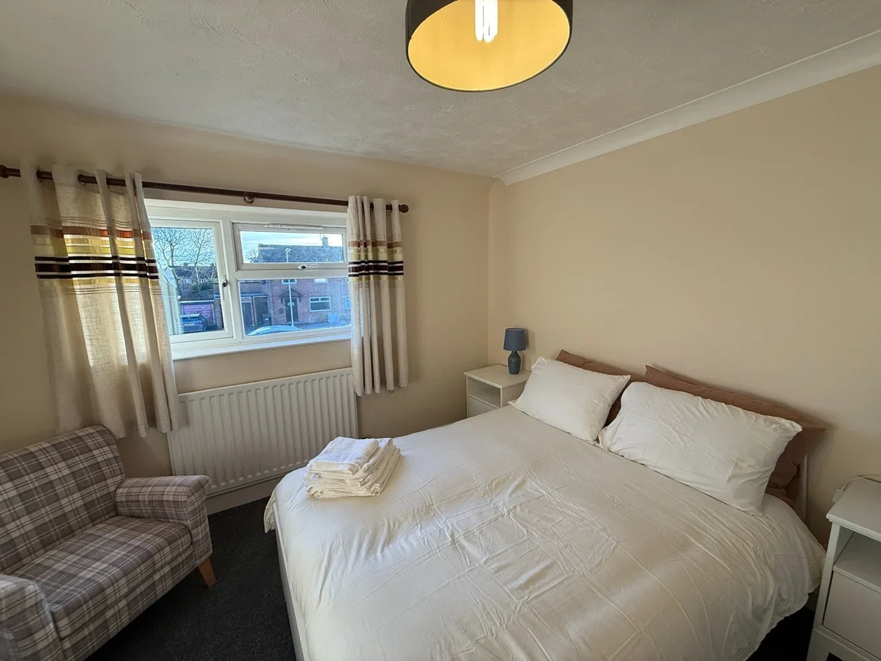 Room Franklin Avenue in Basingstoke and Deane