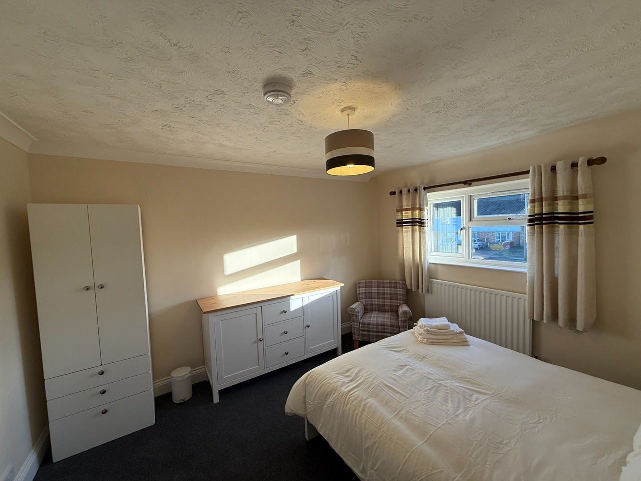 Room Franklin Avenue in Basingstoke and Deane