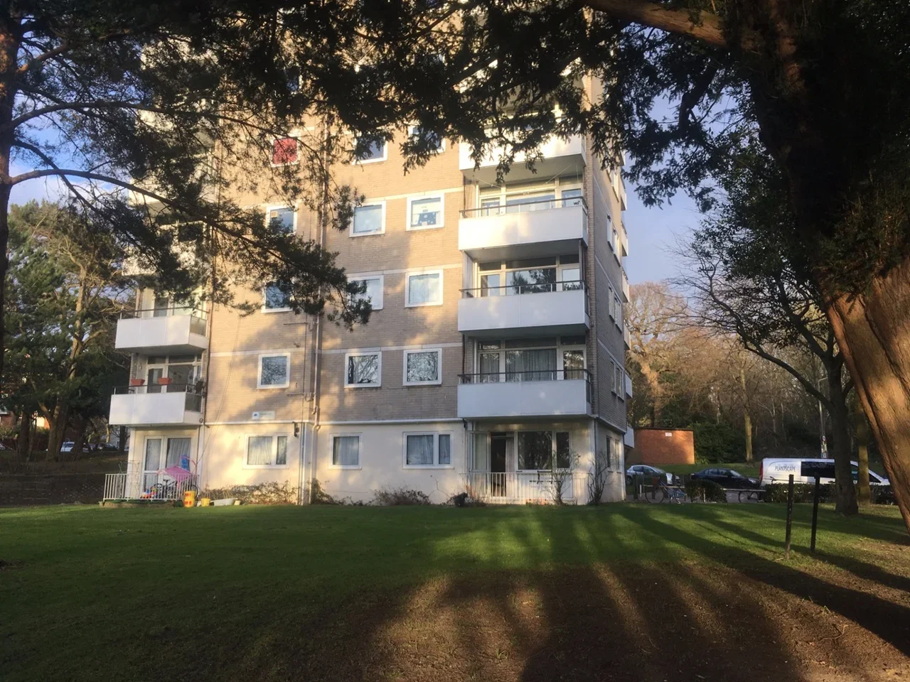 Flat Norley Vale in Greater London