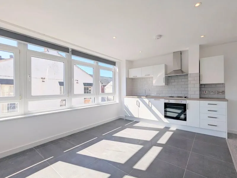 Flat Queen Anne Street in Southport