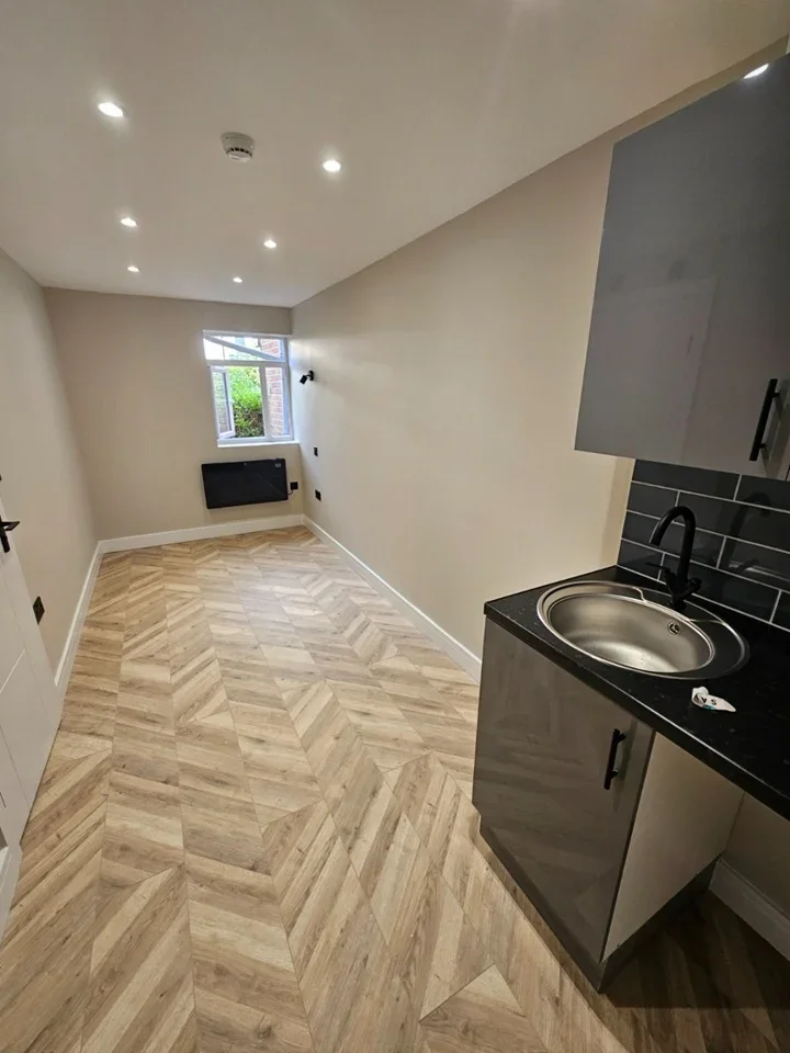 Flat Thumpers in Dacorum