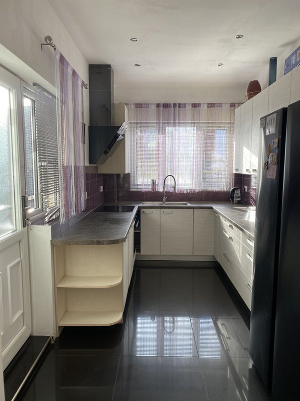 Room Hinde House Lane in Sheffield