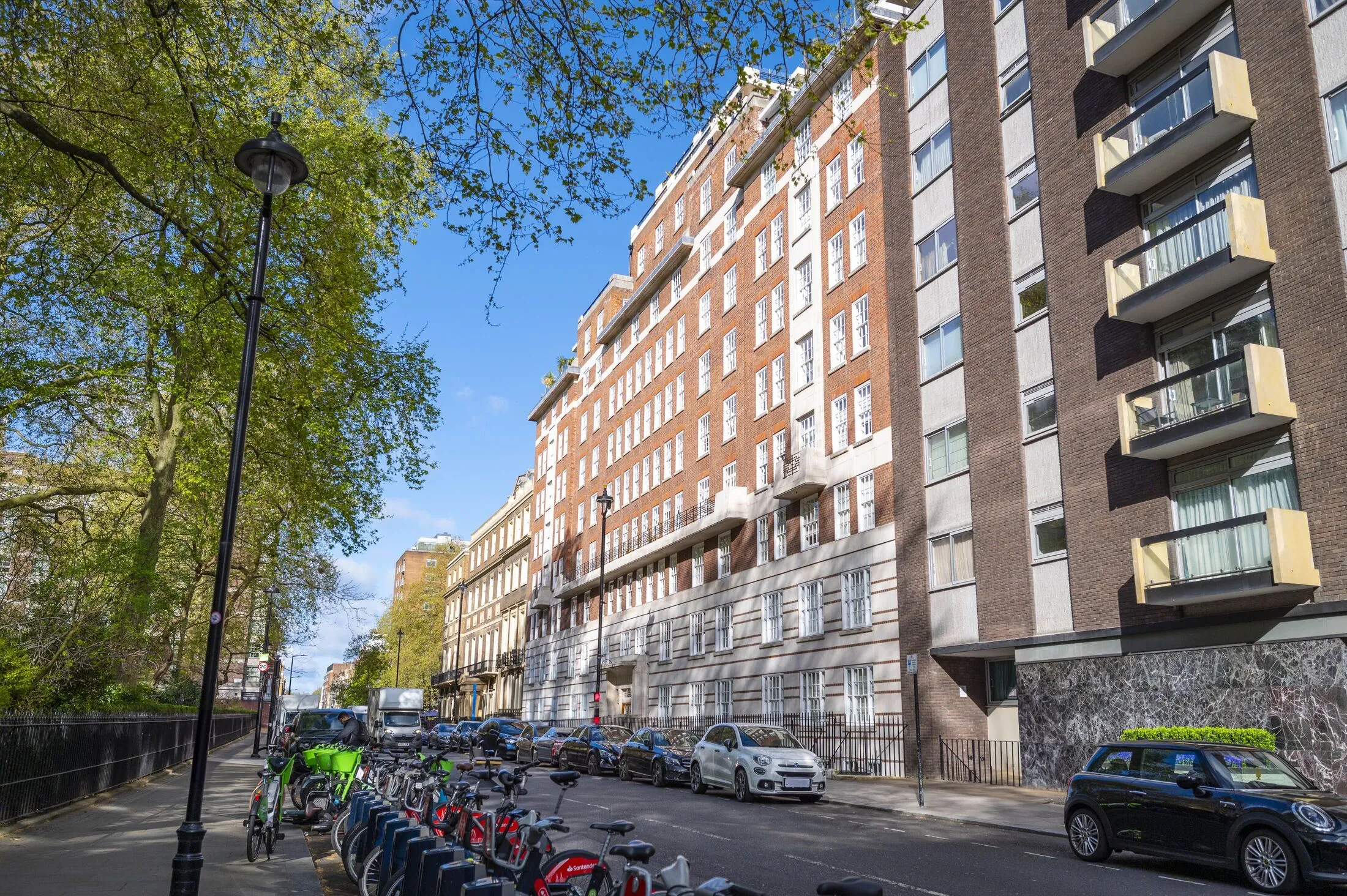 Flat Portman Square in City of Westminster