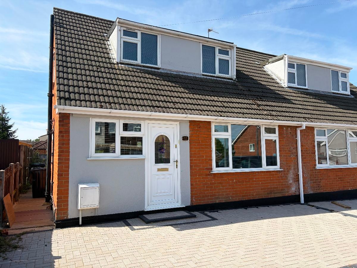 House Nicholl Road in Basildon