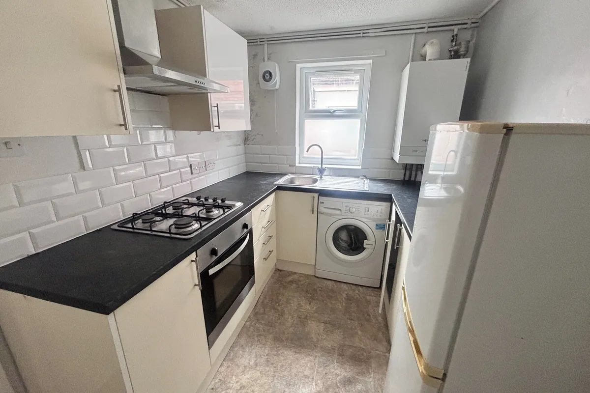 Flat Mayfield Street in Hull