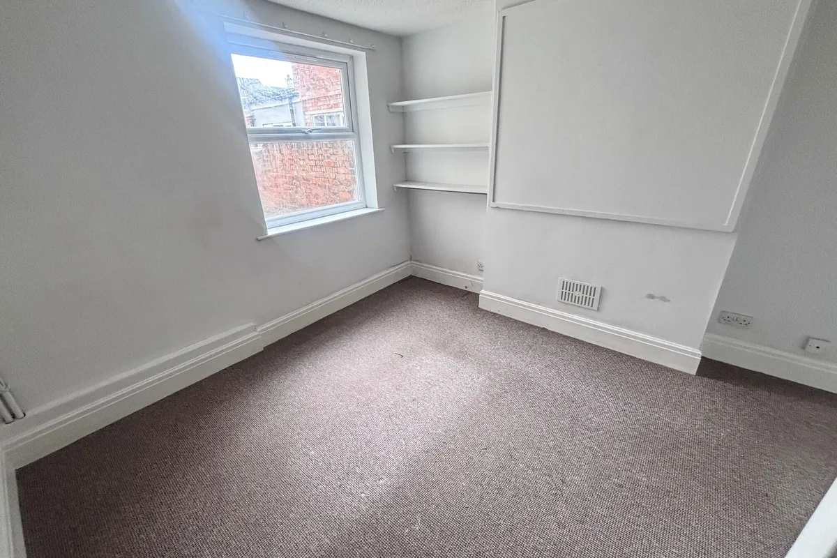 Flat Mayfield Street in Hull