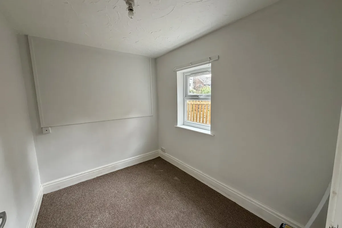 Flat Mayfield Street in Hull