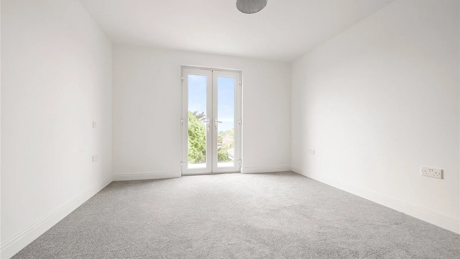 Flat Cranley Gardens in Greater London