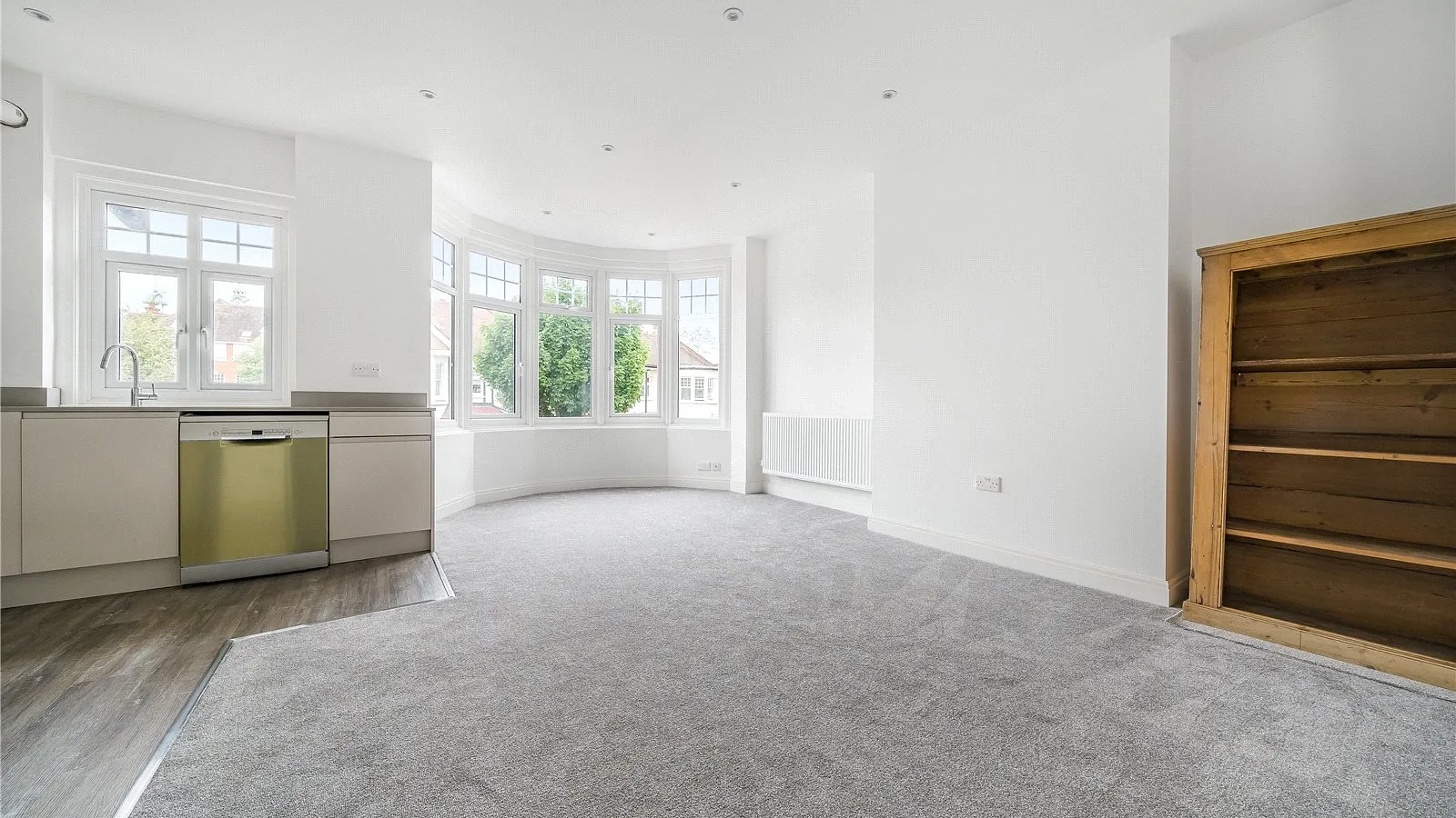 Flat Cranley Gardens in Greater London