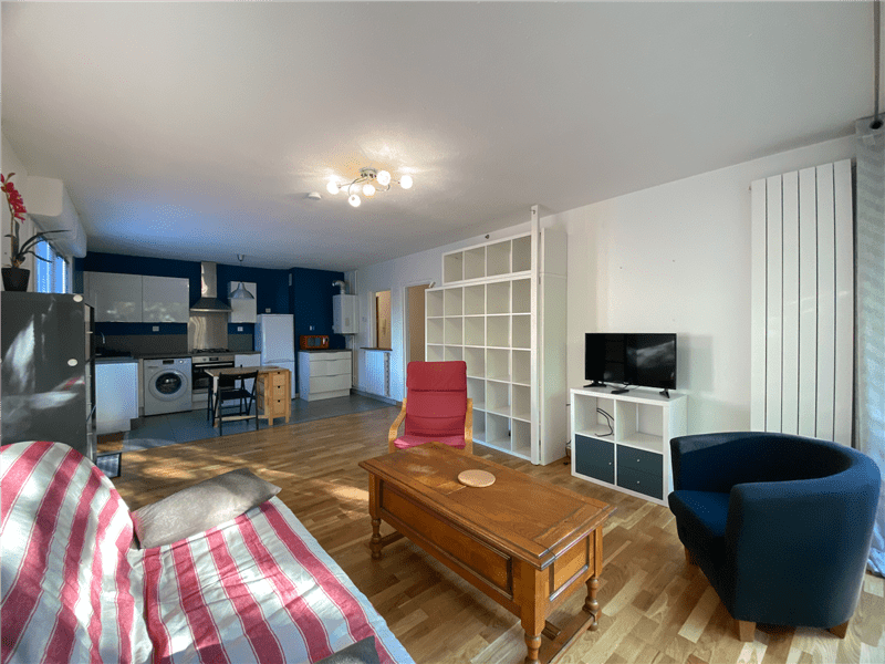 Flat Rue Robespierre in Talence