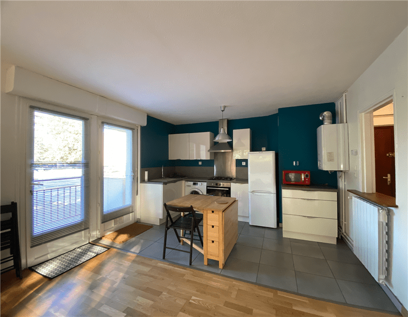 Flat Rue Robespierre in Talence