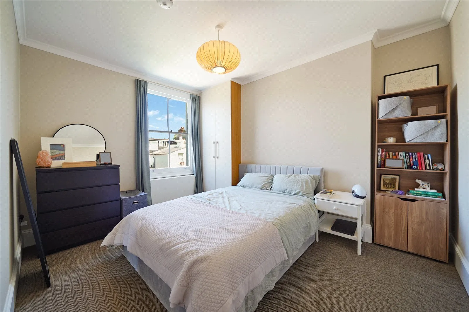 Flat Messina Avenue in Greater London