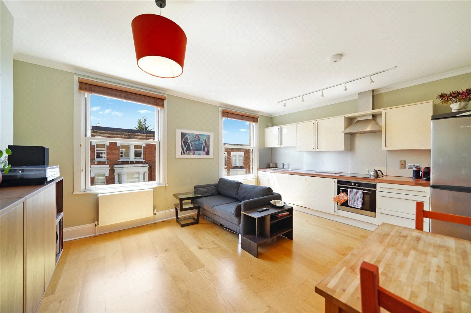 Flat Messina Avenue in Greater London