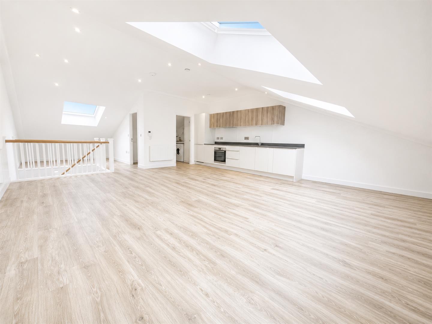 Flat Ashwood Way in Basingstoke and Deane