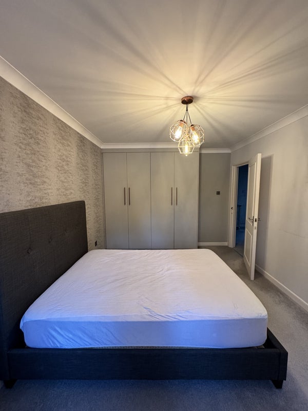 Room Overbury Road in Poole