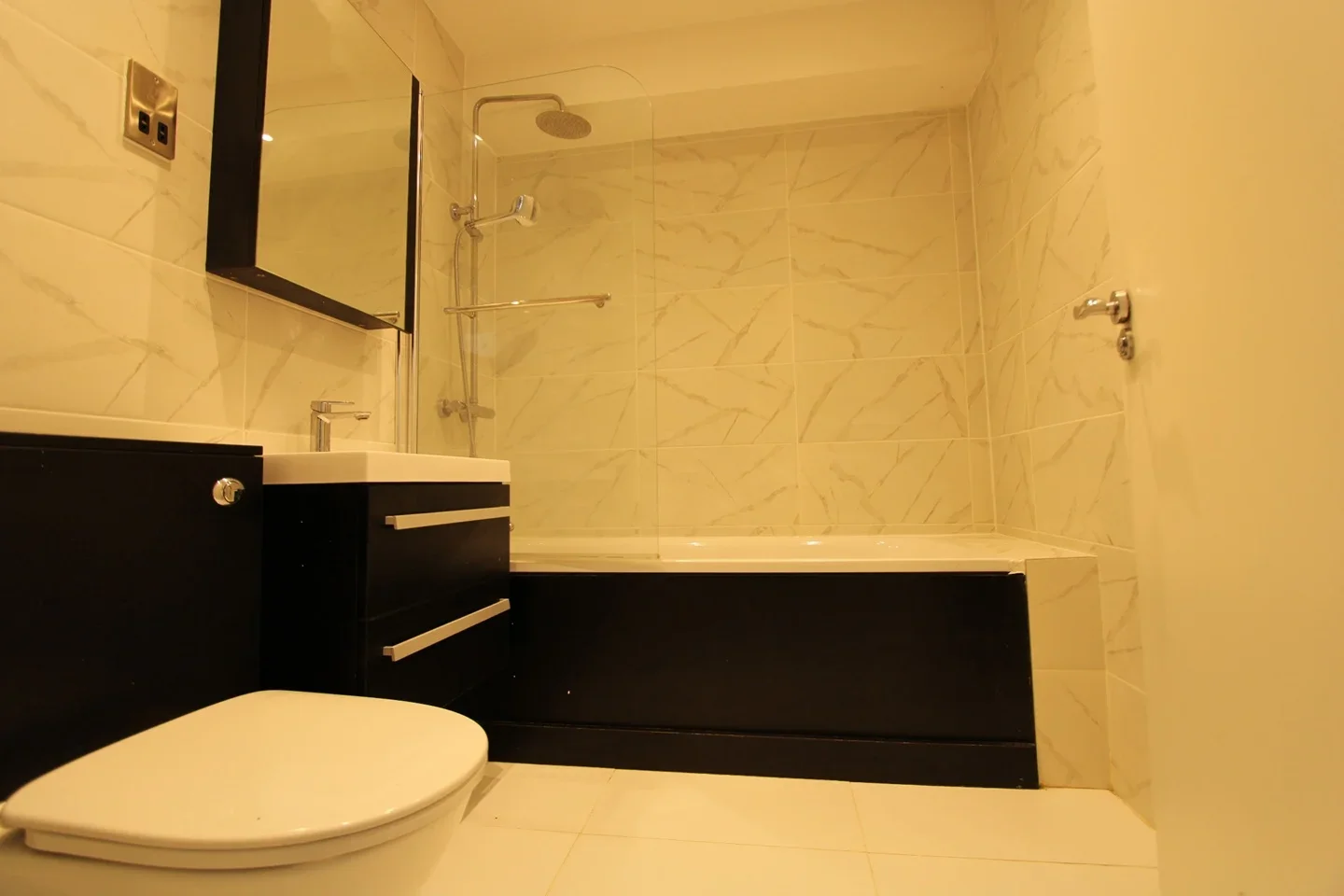 Flat Leigham Court Road in Greater London