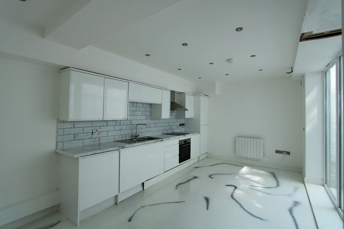 Flat Leigham Court Road in Greater London