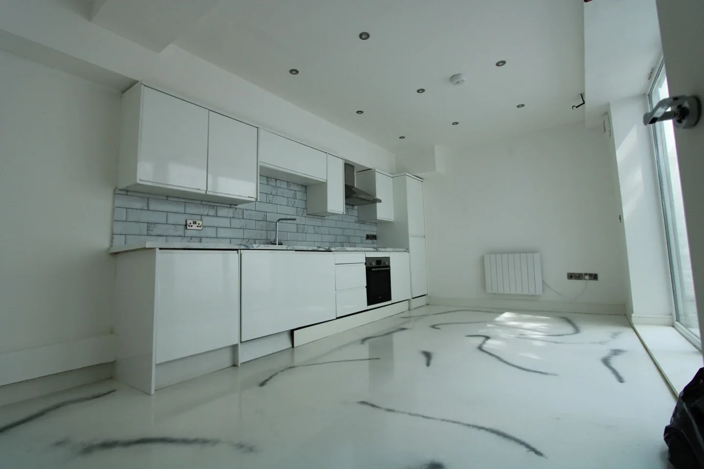 Flat Leigham Court Road in Greater London