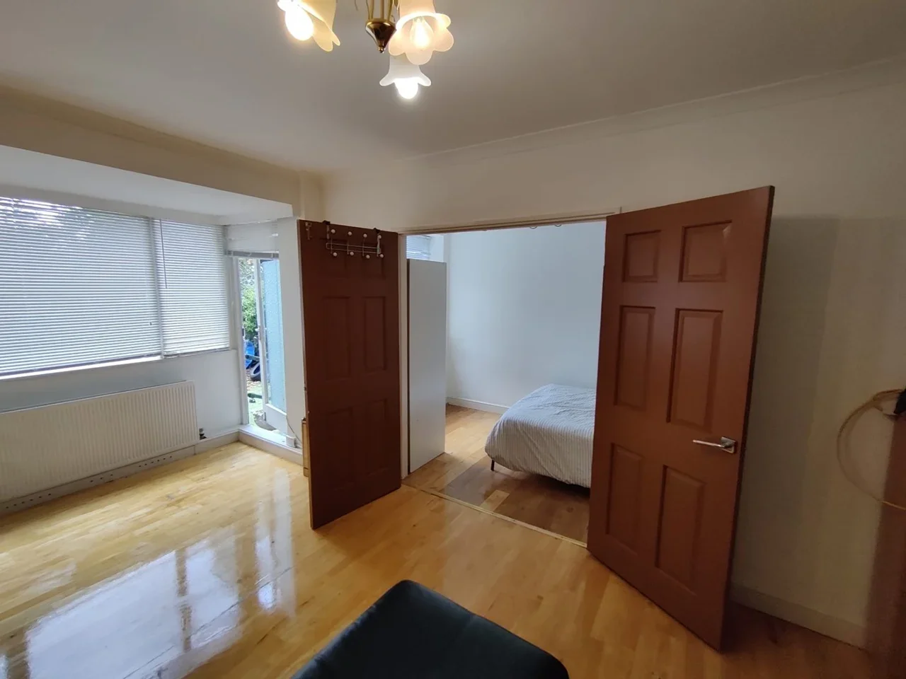 Room Wanborough Drive in Greater London