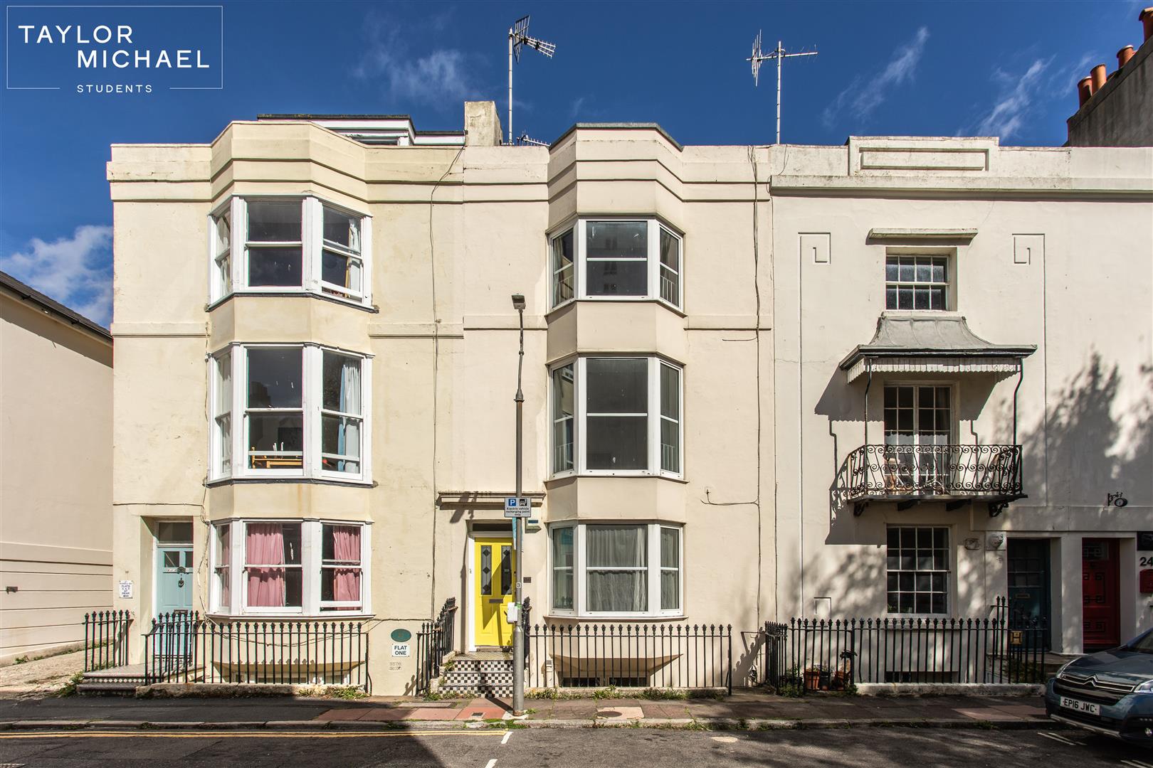Room Russell Square in Brighton