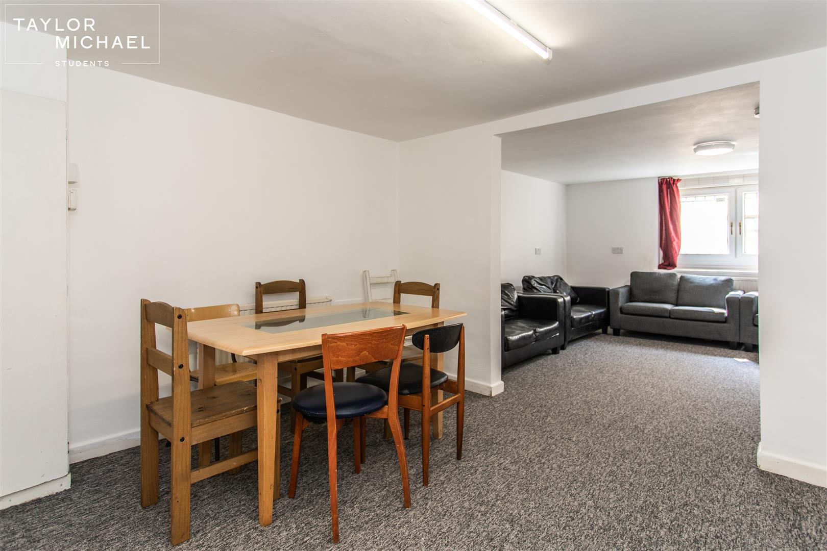 Room Russell Square in Brighton