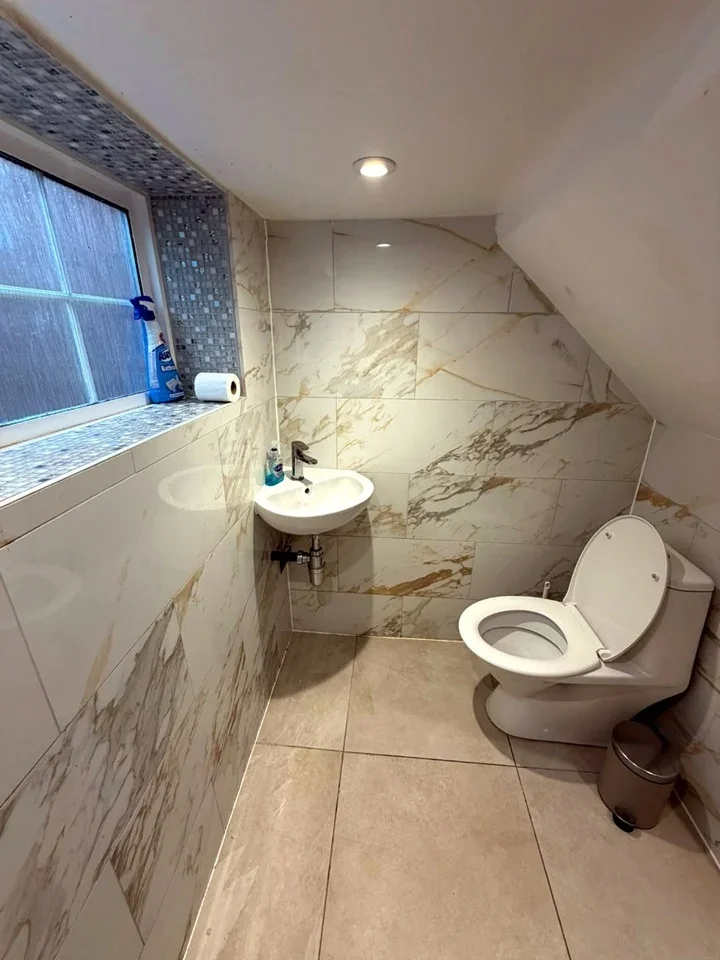 Room Staines Road East in Borough of Spelthorne
