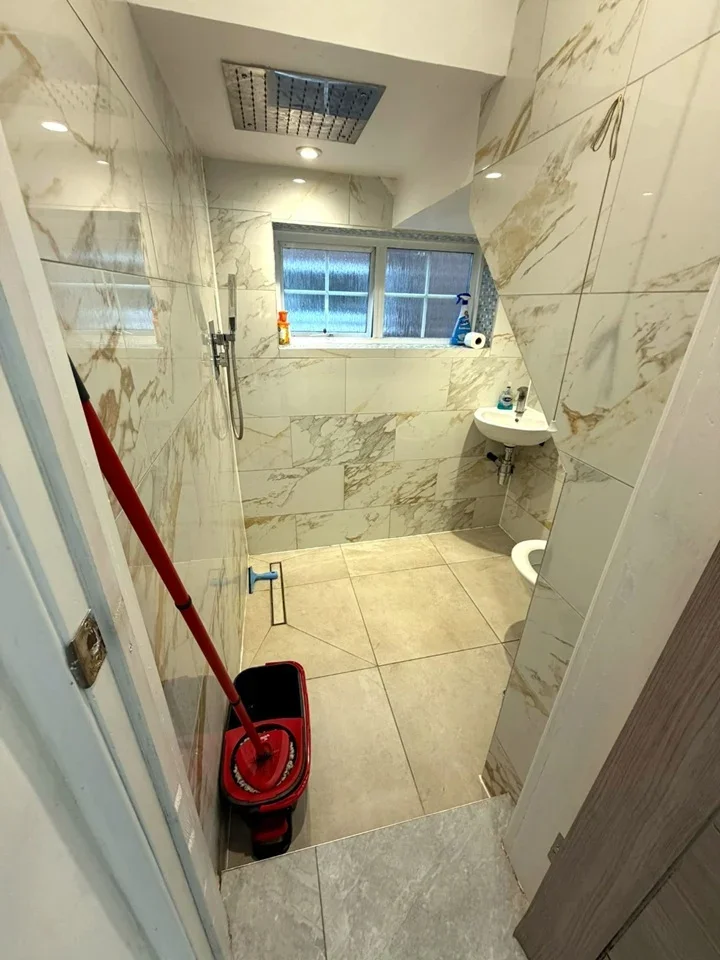 Room Staines Road East in Borough of Spelthorne