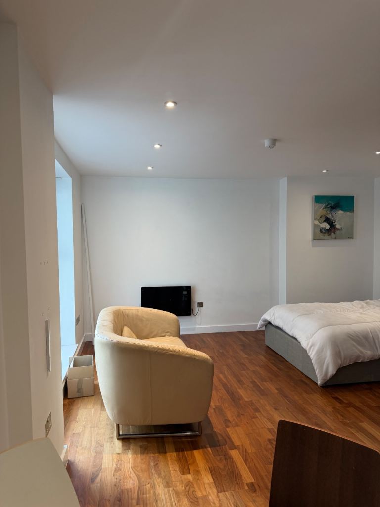 Flat William Jessop Way in Liverpool
