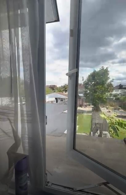 Room Greenford Road in Greater London