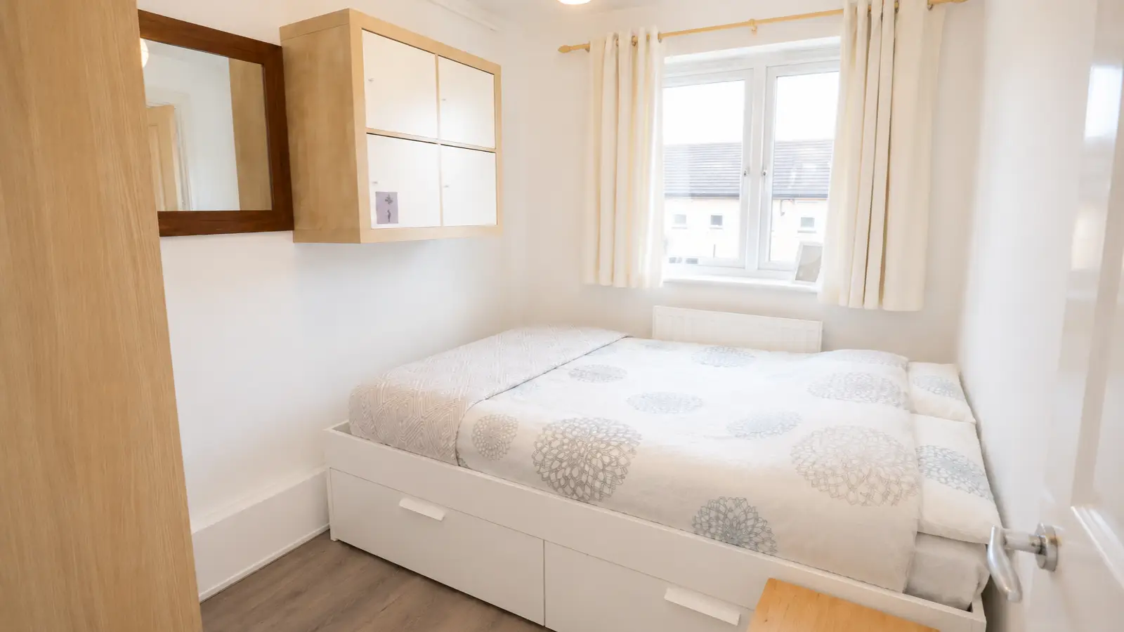 Room Beaumont Square in Greater London