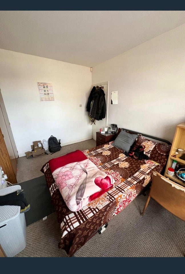 Room Heath Road in Greater London
