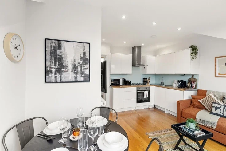 Flat South Villas in Greater London