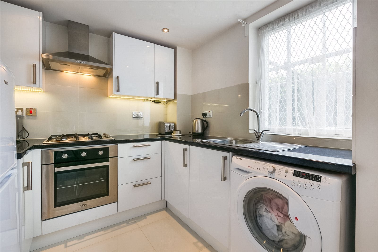 Flat Thorndike Close in Greater London
