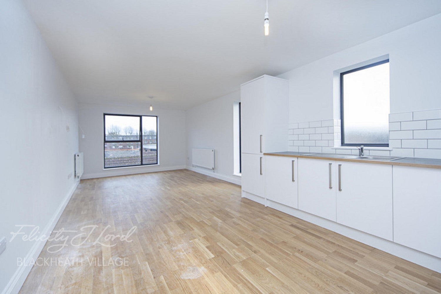Flat Elm Terrace in Greater London