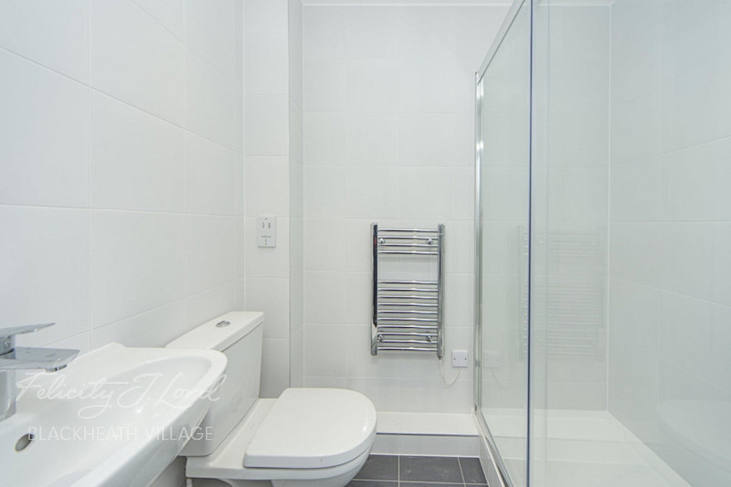 Flat Elm Terrace in Greater London