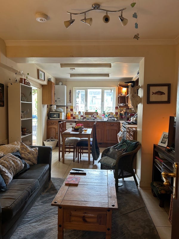 Room Fairfax Road in Greater London