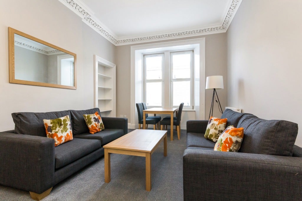 Flat Montague Street in City of Edinburgh