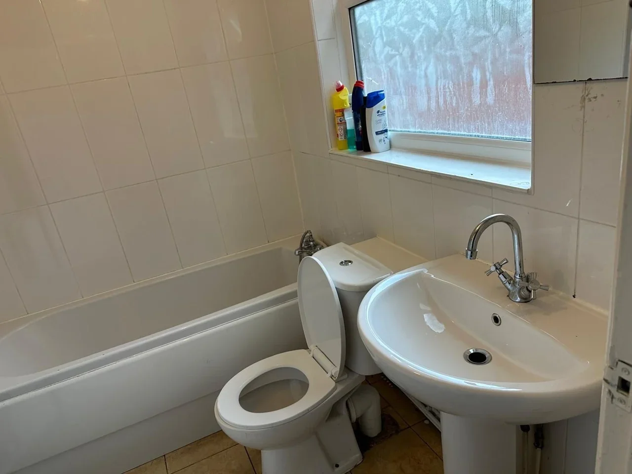 Room Russet Close in Greater London