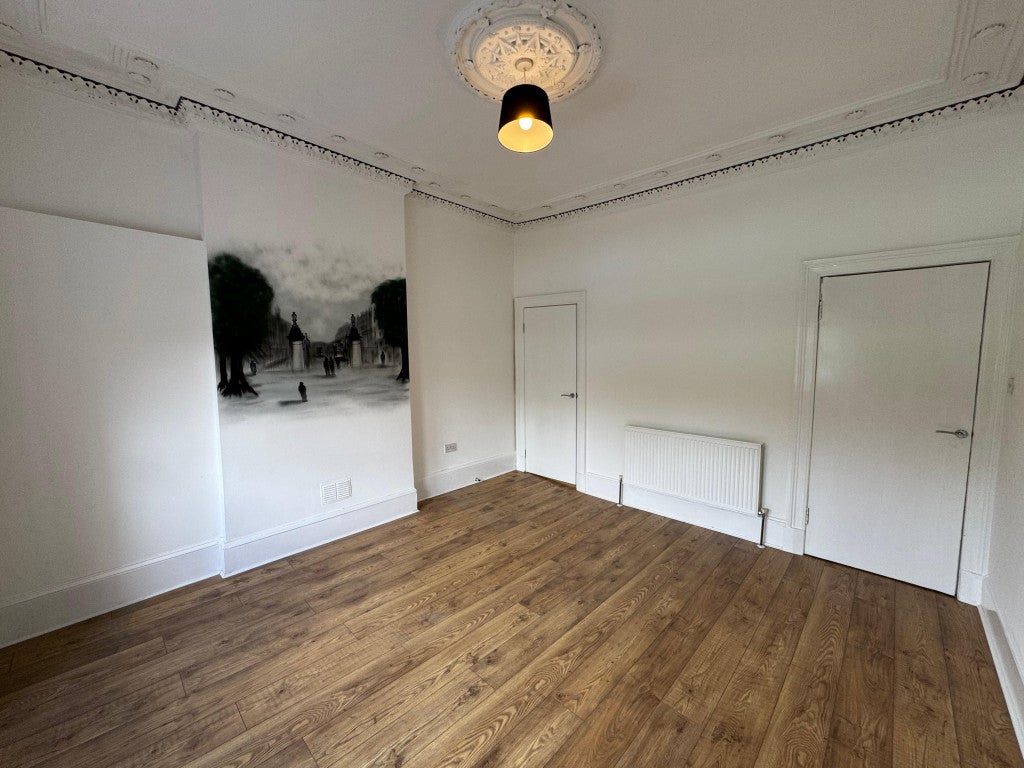 Flat Calder Street in Glasgow