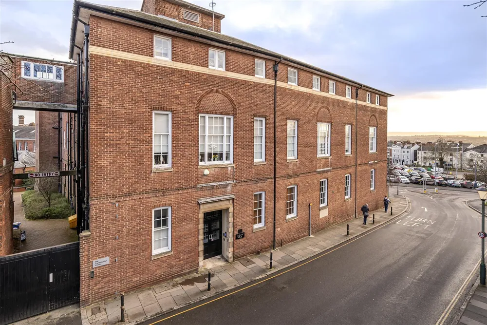 Flat Southernhay in Exeter