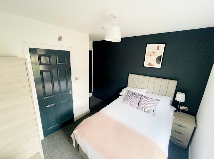 Room Wadham Street in Stoke-on-Trent
