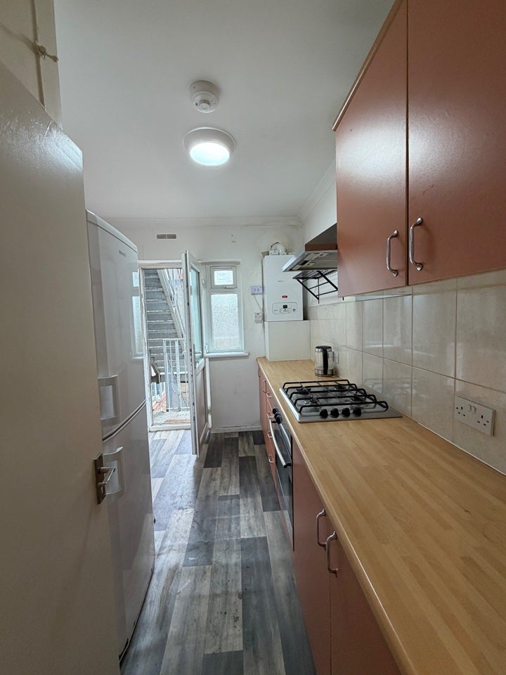 Flat The Vale in Greater London