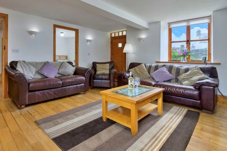 House B4413 in Aberdaron