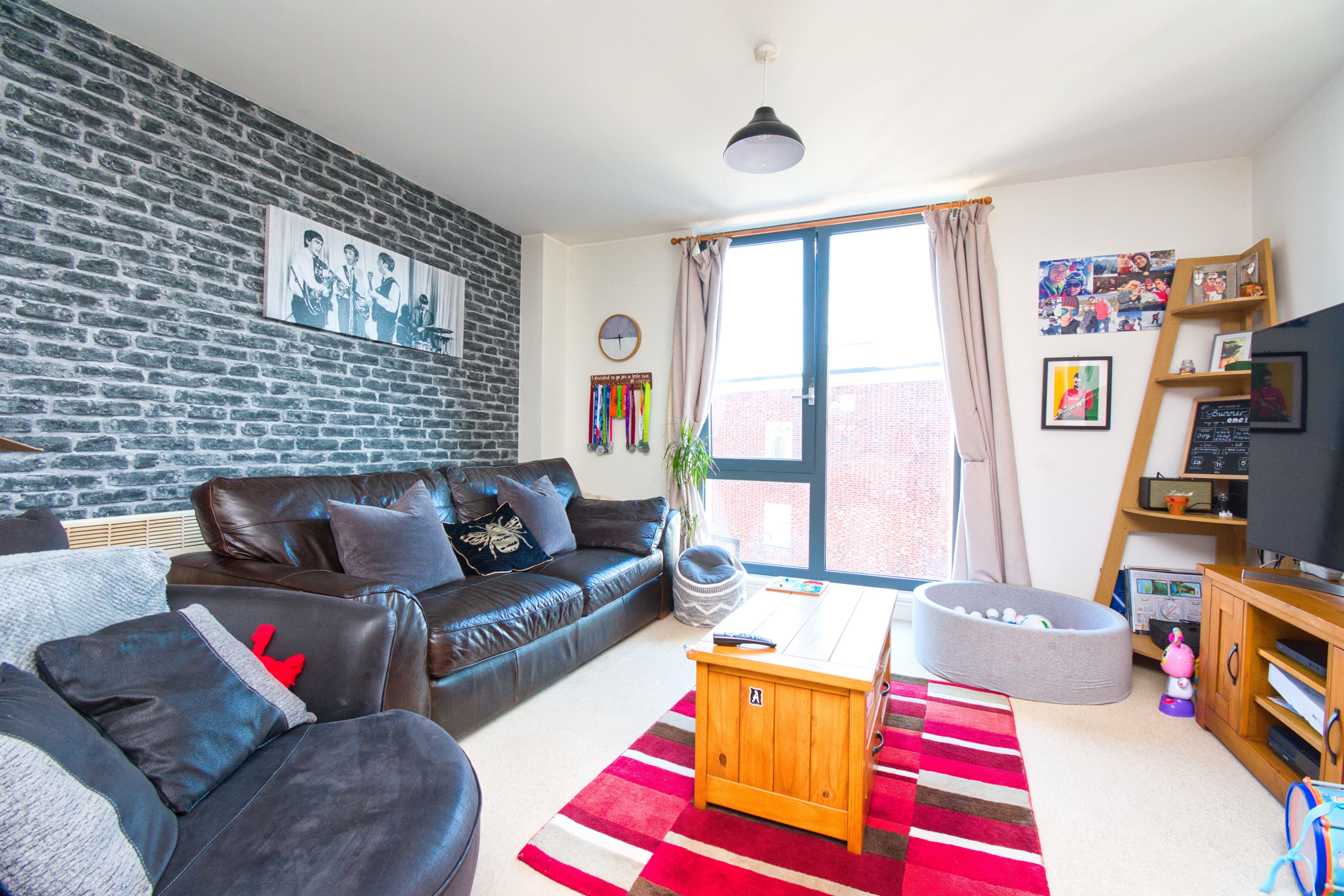 Flat Queensway in Reigate and Banstead