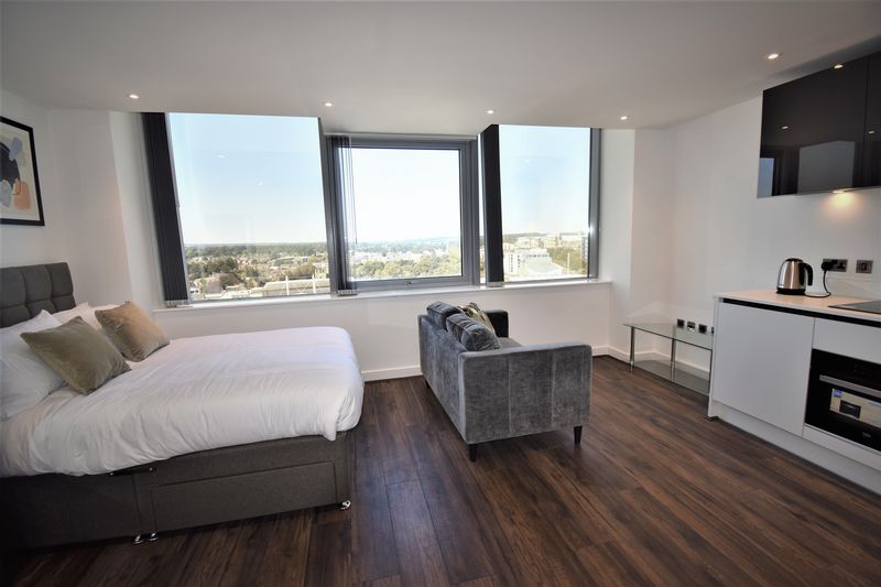 Flat Wesley Walk in Basingstoke and Deane