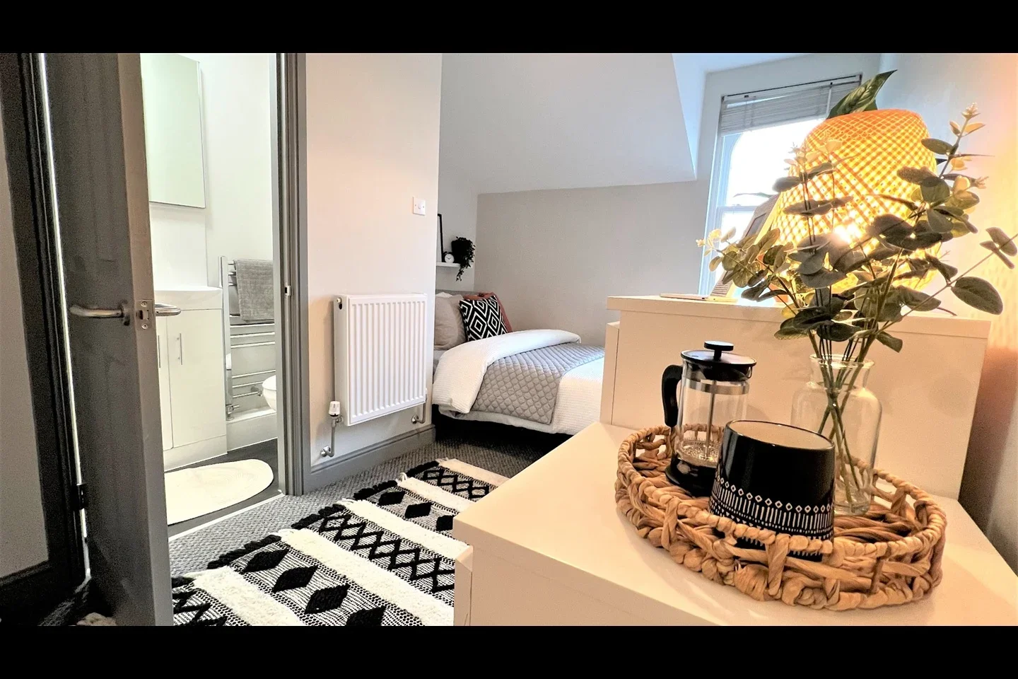 Room Elwick Road in Ashford