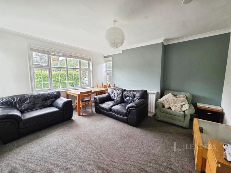 Room Grove Road in Charnwood