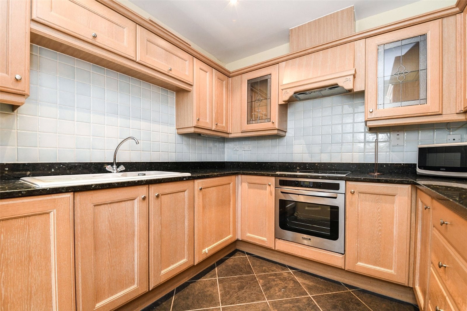 Flat Fisher Court in Brentwood